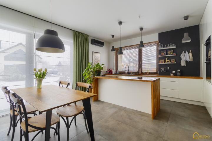 dom wolnostojący, 4 pokoje Stara Wieś. Zdjęcie 1