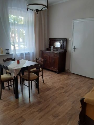 Mieszkanie 3-pokojowe Jarocin. Zdjęcie 1