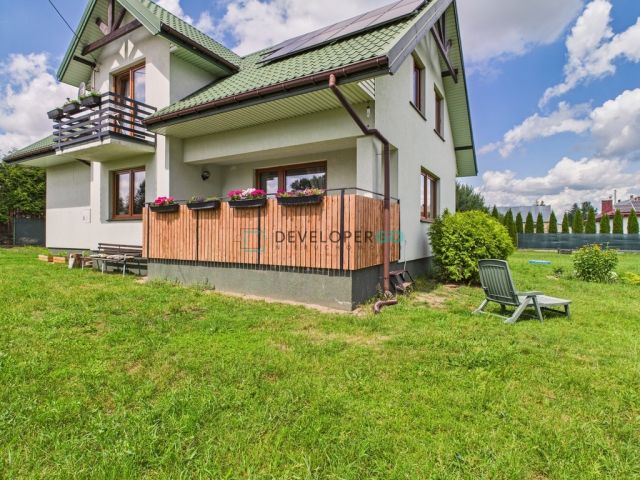 dom wolnostojący, 5 pokoi Złotoria. Zdjęcie 1