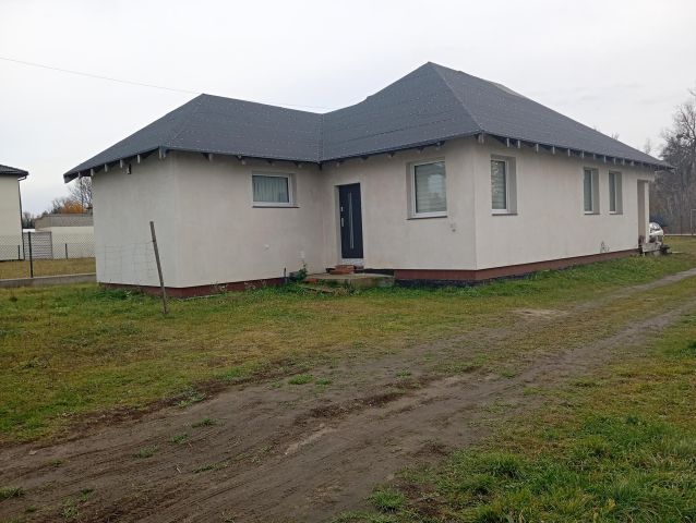 dom wolnostojący, 4 pokoje Suchocin, ul. Rybacka. Zdjęcie 1