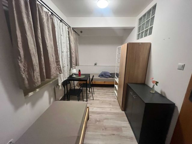 Mieszkanie 4-pokojowe Bielsko-Biała Śródmieście, ul. Bohaterów Warszawy. Zdjęcie 1