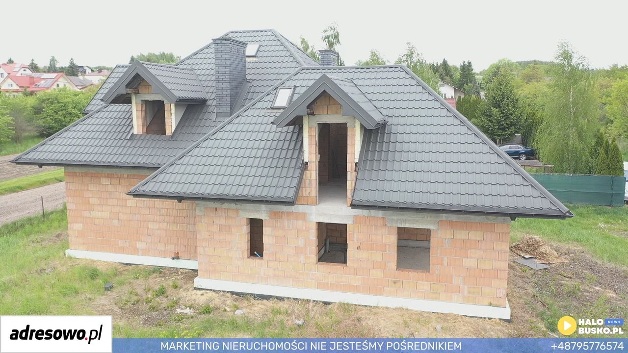 dom wolnostojący, 4 pokoje Bronina. Zdjęcie 1