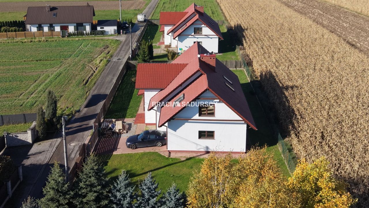 dom wolnostojący, 5 pokoi Cianowice, ul. Stawowa. Zdjęcie 2