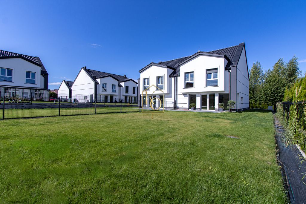 bliźniak, 5 pokoi Tyniec Mały, ul. Dolna. Zdjęcie 2