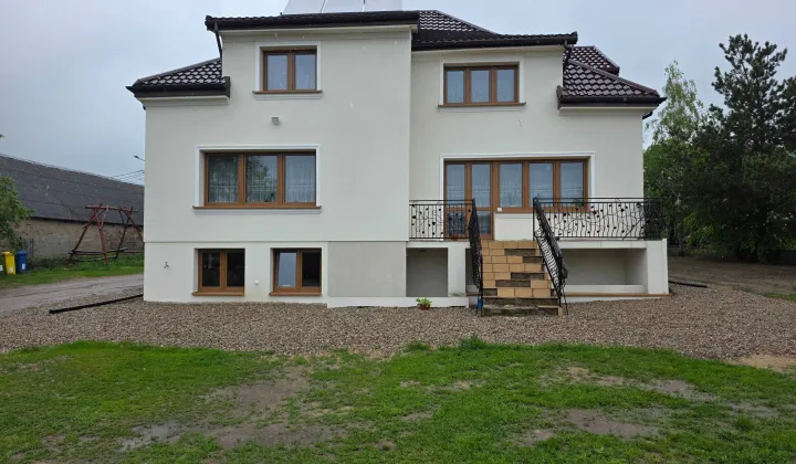 dom wolnostojący Jedwabne