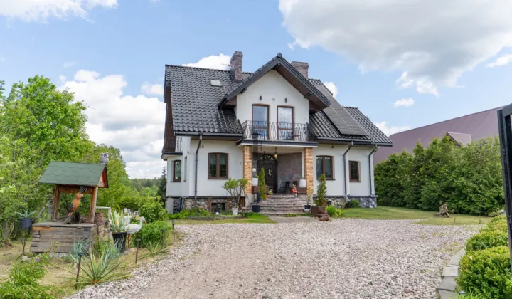 dom wolnostojący, 8 pokoi Mołowiste
