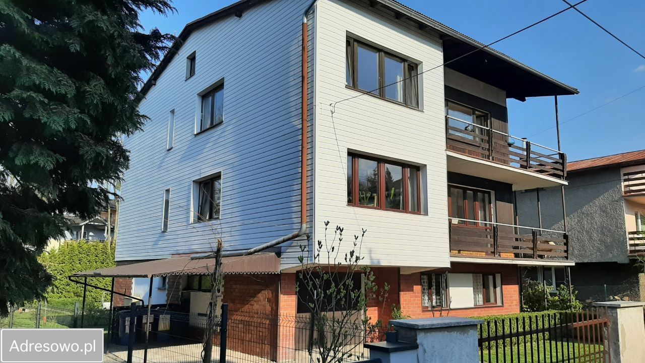 dom wolnostojący, 7 pokoi Bielsko-Biała Olszówka Górna, ul. Bałtycka. Zdjęcie 2