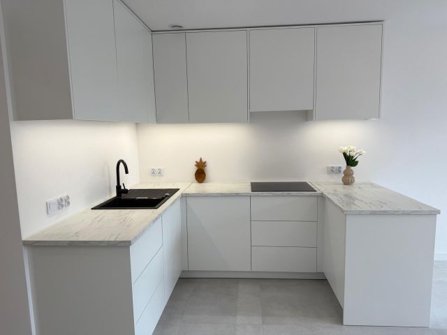 Mieszkanie 3-pokojowe Częstochowa Centrum, al. Aleja Kościuszki. Zdjęcie 10