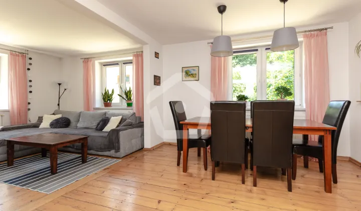 dom wolnostojący, 2 pokoje Wiśniowa