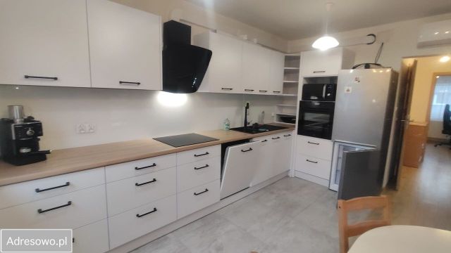 Mieszkanie 5-pokojowe Domaszczyn, ul. św. Judy Tadeusza. Zdjęcie 1