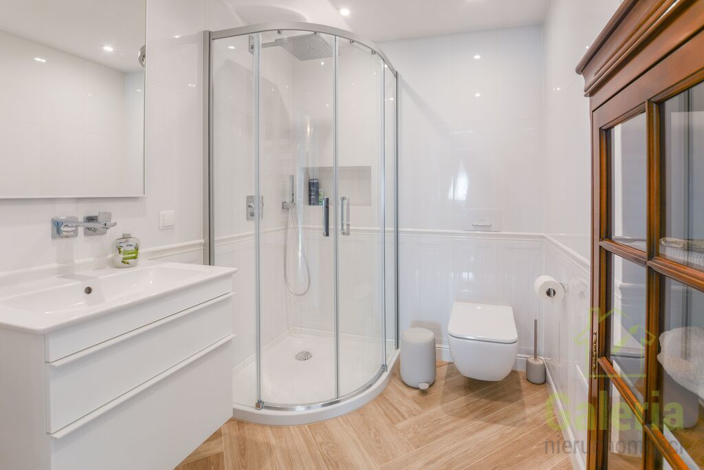 Mieszkanie 4-pokojowe Międzyzdroje, ul. Bohaterów Warszawy. Zdjęcie 4