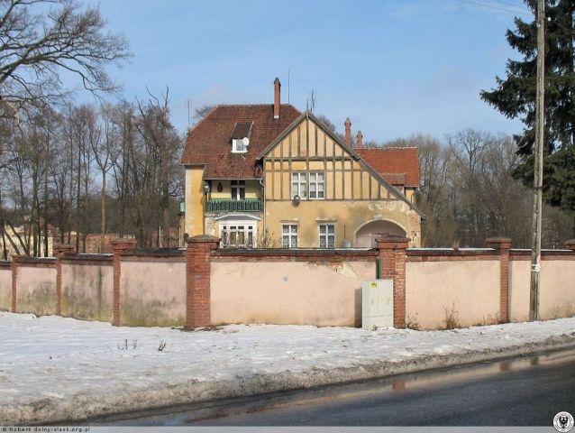 Mieszkanie 3-pokojowe Krośnice. Zdjęcie 1