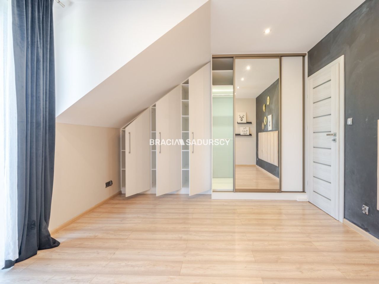 bliźniak, 5 pokoi Skawina, ul. mjr Jana Żychonia. Zdjęcie 31