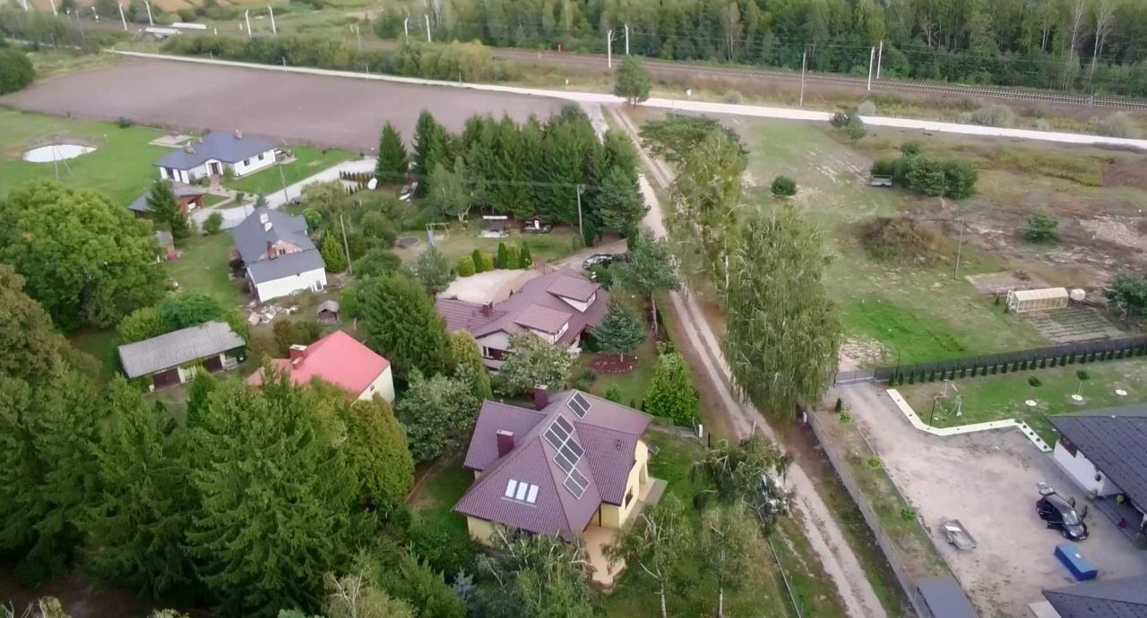 dom wolnostojący, 5 pokoi Szeligi. Zdjęcie 2