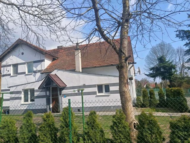 budynek wielorodzinny, 3 pokoje Rożnów. Zdjęcie 1