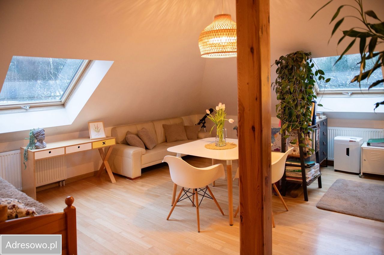 dom wolnostojący, 6 pokoi Bukowiec. Zdjęcie 16