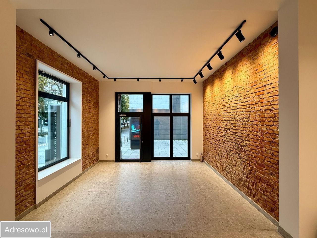 Lokal Szczecin, al. Wojska Polskiego. Zdjęcie 6