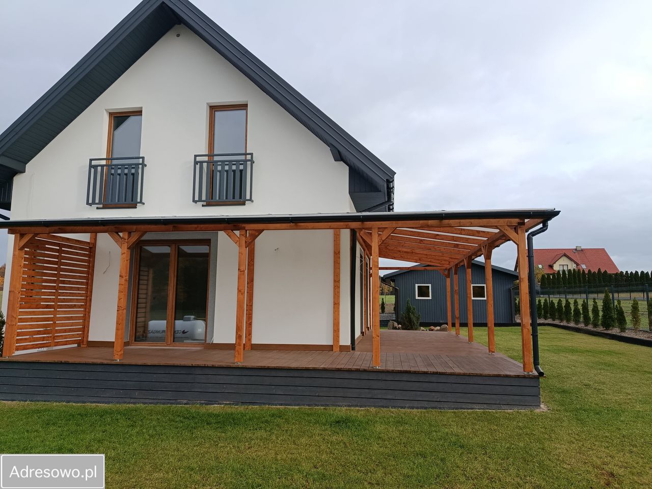 dom wolnostojący, 5 pokoi Glinianka. Zdjęcie 4