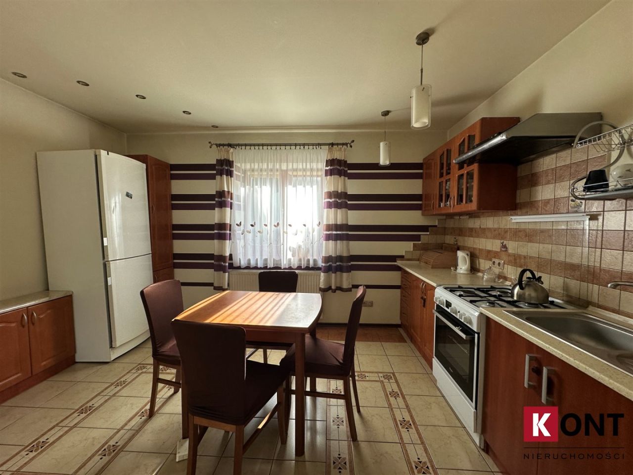 dom wolnostojący, 3 pokoje Stróża. Zdjęcie 8