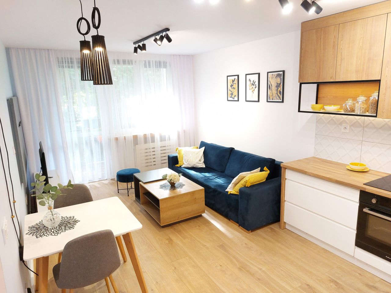 Mieszkanie 3-pokojowe Kraków Olsza, ul. Macieja Miechowity. Zdjęcie 1