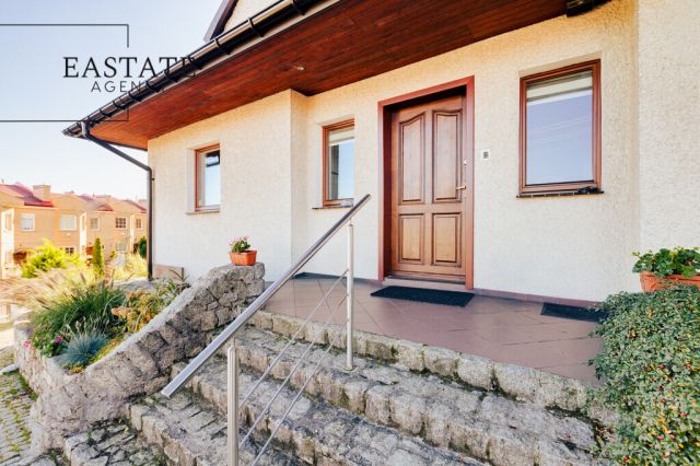 dom wolnostojący, 7 pokoi Rumia, ul. Hutnicza. Zdjęcie 26
