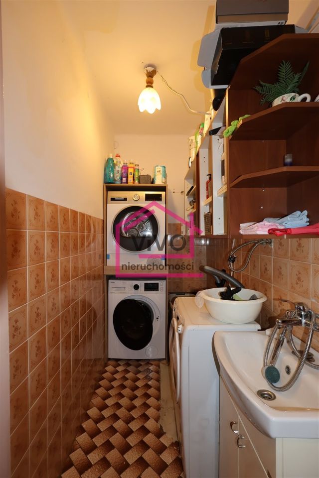 dom wolnostojący, 7 pokoi Gołkowice. Zdjęcie 9