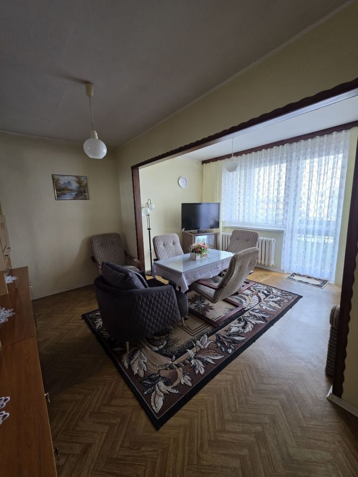 Mieszkanie 4-pokojowe Knurów. Zdjęcie 1