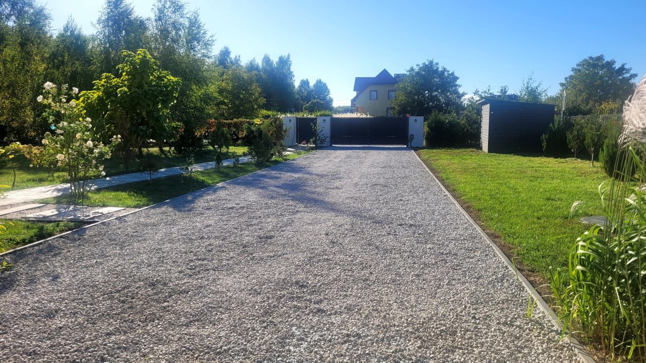 dom wolnostojący, 5 pokoi Smugi. Zdjęcie 3