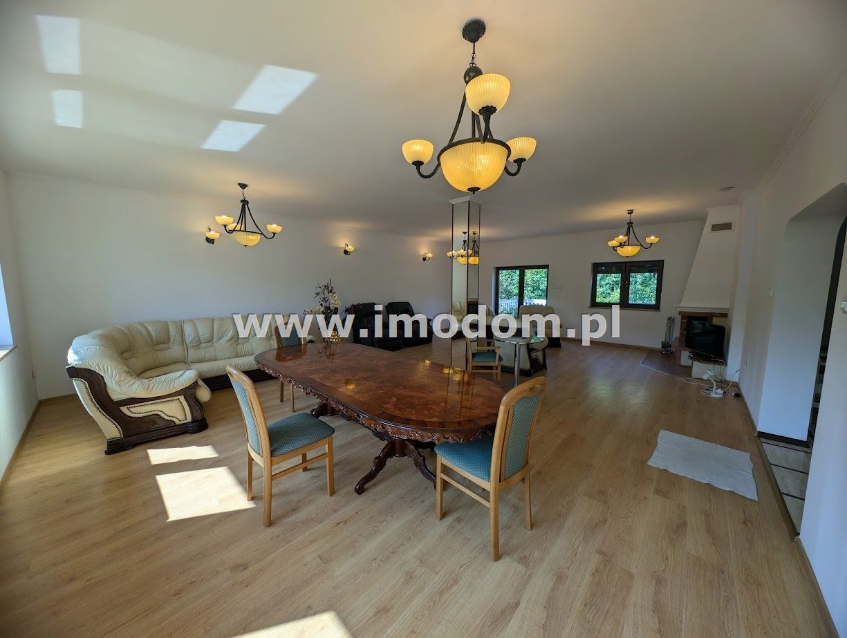 bliźniak, 6 pokoi Strzegom. Zdjęcie 15