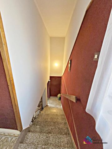 dom wolnostojący, 5 pokoi Częstochowa Grabówka, ul. Kiepury. Zdjęcie 11