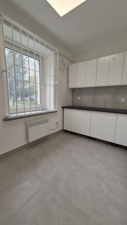 Lokal Lewin Brzeski, rynek Rynek. Zdjęcie 11