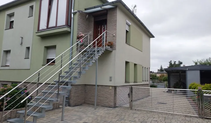 dom wolnostojący, 7 pokoi Krotoszyn, ul. Ofiar Katynia