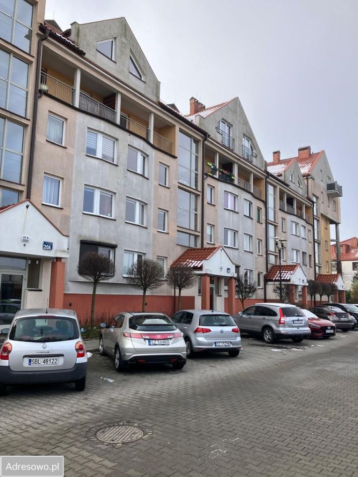 Mieszkanie 3-pokojowe Tychy, ul. Jana Barona. Zdjęcie 1