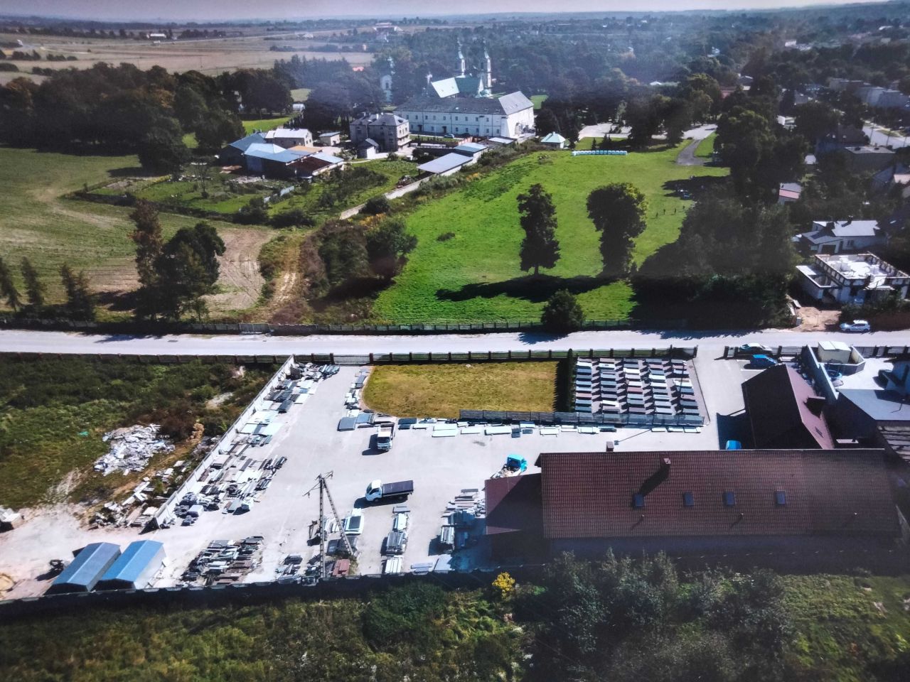 Hala/magazyn Jędrzejów, ul. Klasztorna. Zdjęcie 2