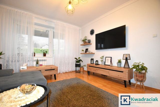 dom wolnostojący, 6 pokoi Hłomcza. Zdjęcie 11