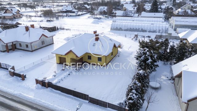 dom wolnostojący, 6 pokoi Stobierna. Zdjęcie 1