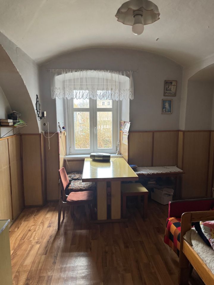 Mieszkanie 3-pokojowe Chroślice. Zdjęcie 4