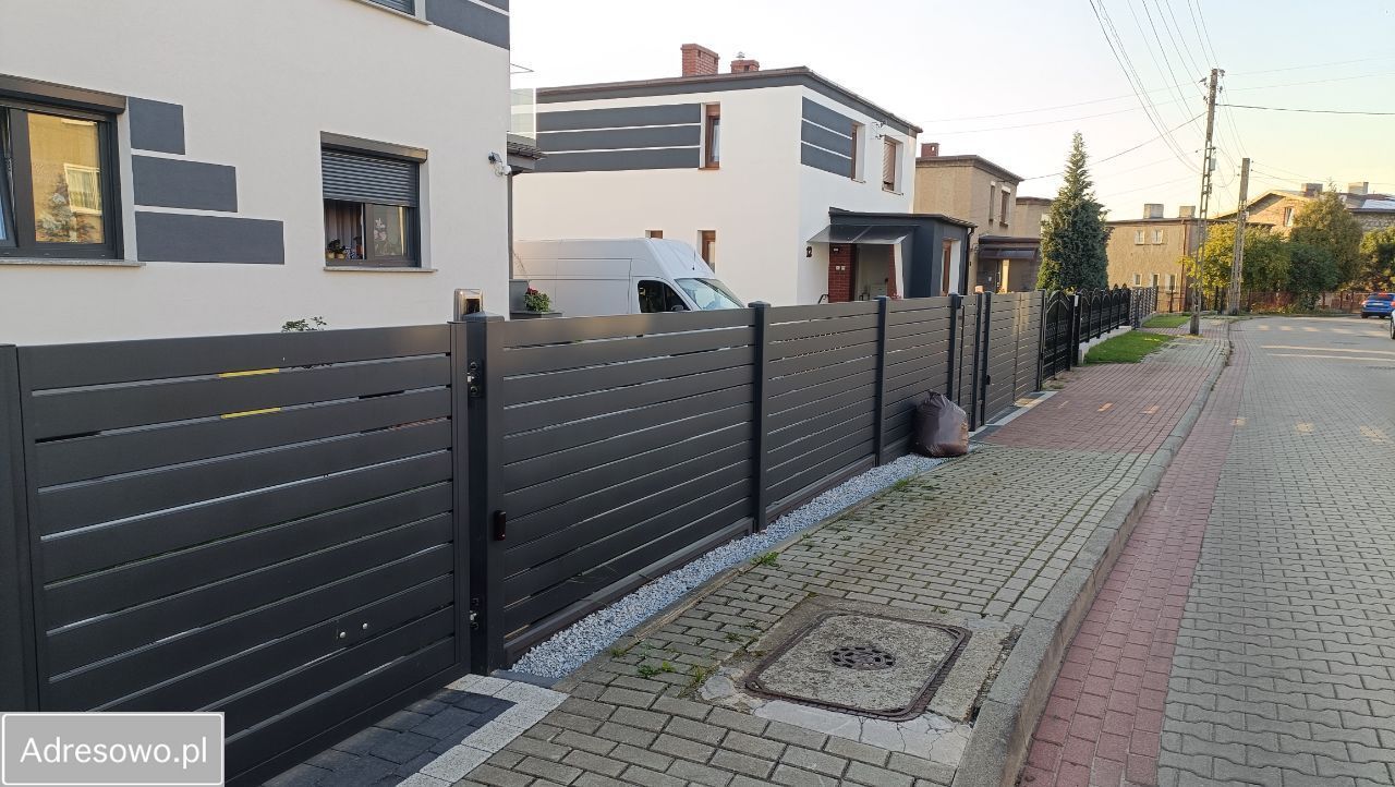 dom wolnostojący, 5 pokoi Radzionków, ul. Karola Adamieckiego. Zdjęcie 1