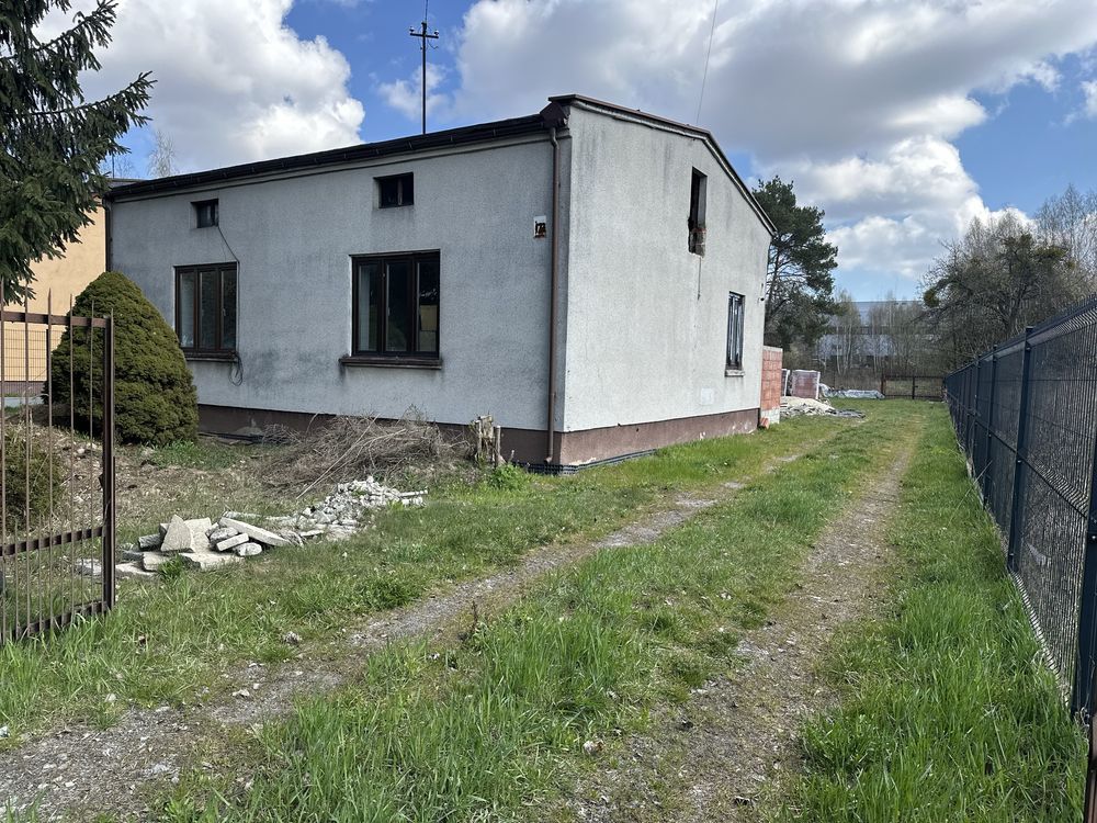 dom wolnostojący Łódź Górna, ul. Tomaszowska. Zdjęcie 1