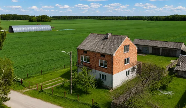 dom wolnostojący, 4 pokoje Błogoszów W Lesie