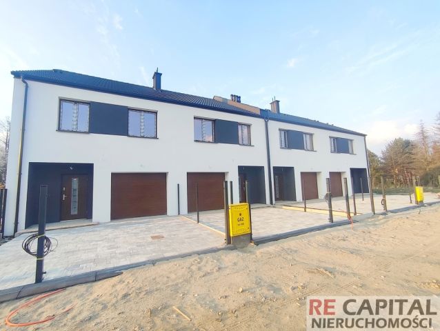 dom szeregowy, 5 pokoi Koczargi Stare. Zdjęcie 1