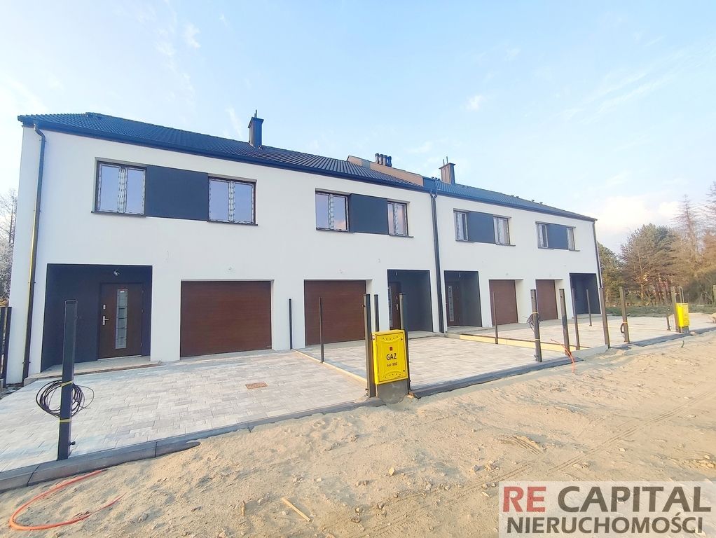 dom szeregowy, 5 pokoi Koczargi Stare. Zdjęcie 1