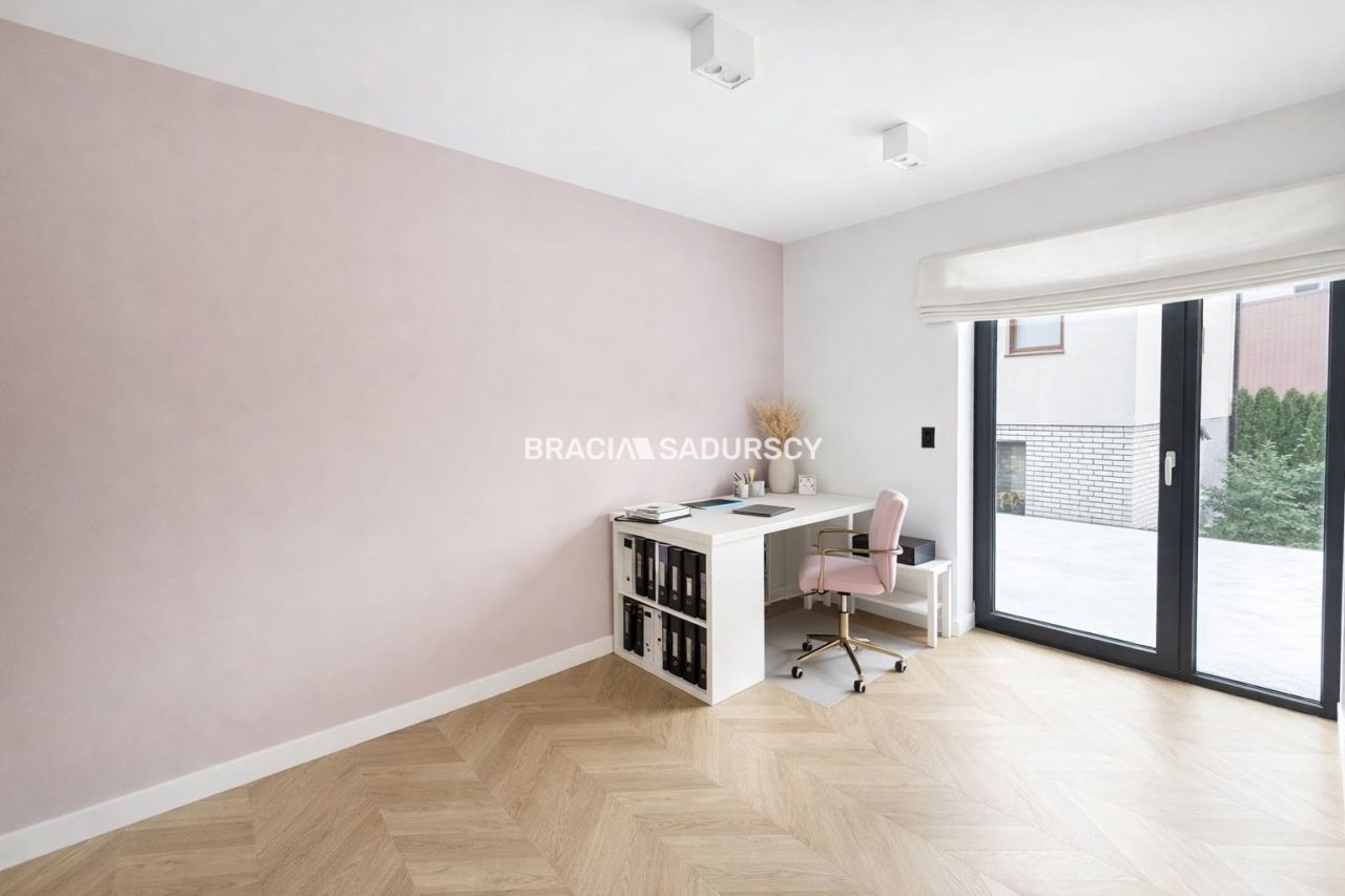 dom wolnostojący, 5 pokoi Niepołomice, ul. Stefana Roweckiego. Zdjęcie 13