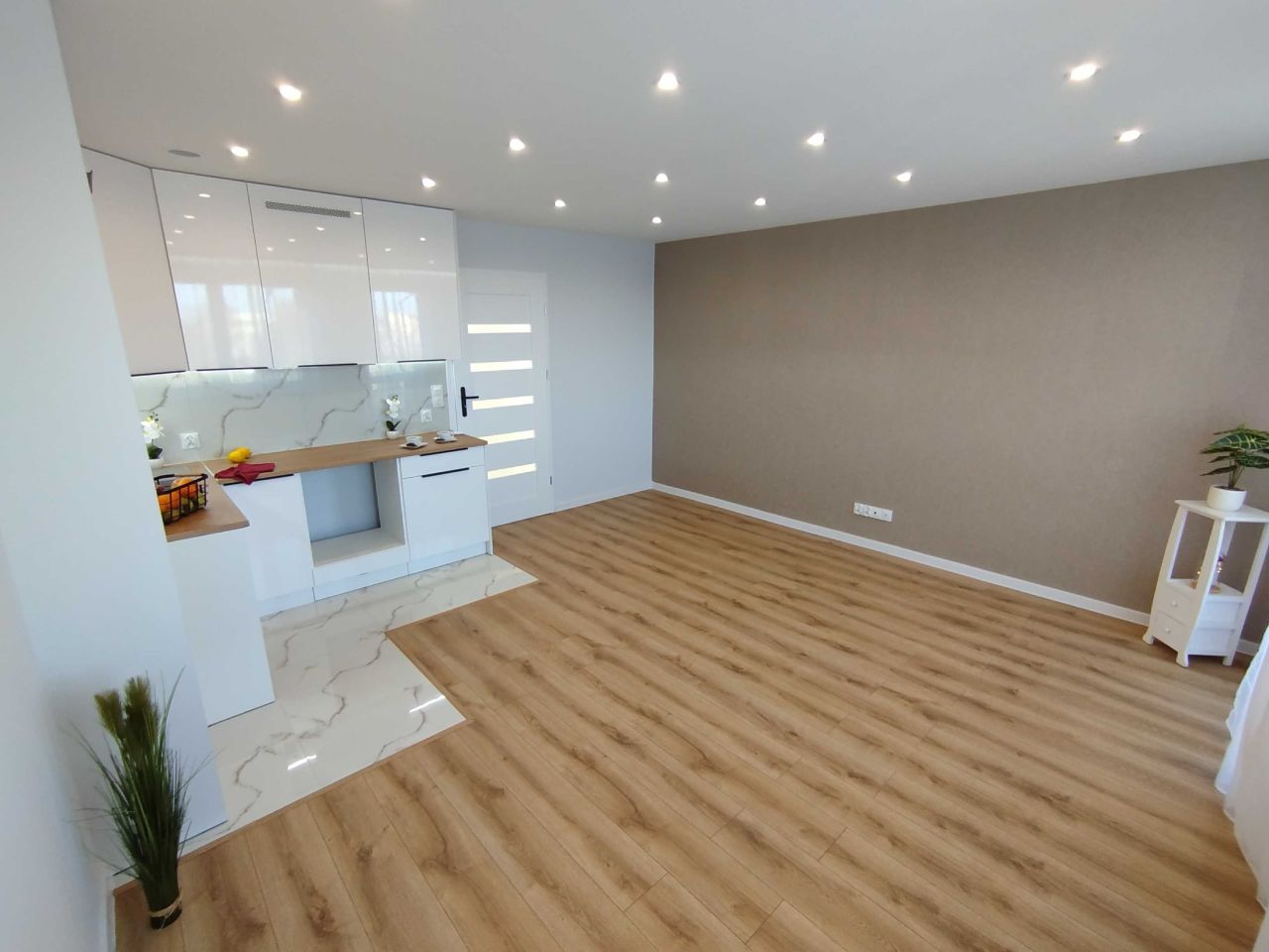 Mieszkanie 3-pokojowe Jędrzejów, ul. Batalionów Chłopskich. Zdjęcie 2