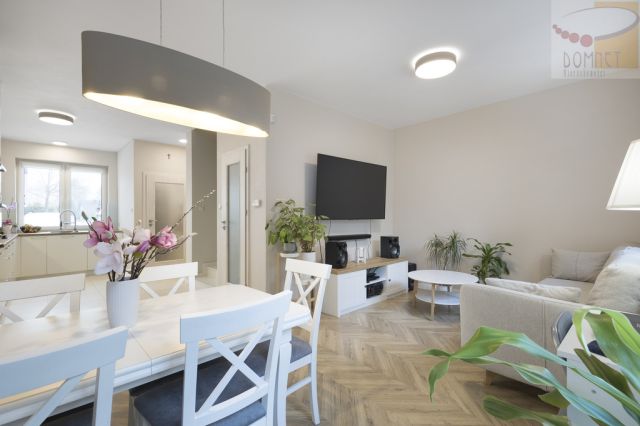 dom szeregowy, 5 pokoi Grodzisk Mazowiecki. Zdjęcie 1