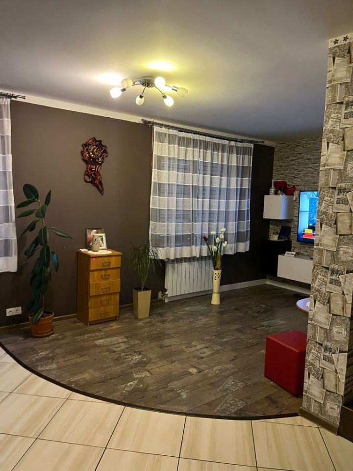 dom wolnostojący, 4 pokoje Kozłów. Zdjęcie 6