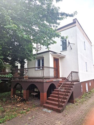 bliźniak, 4 pokoje Gniezno. Zdjęcie 3