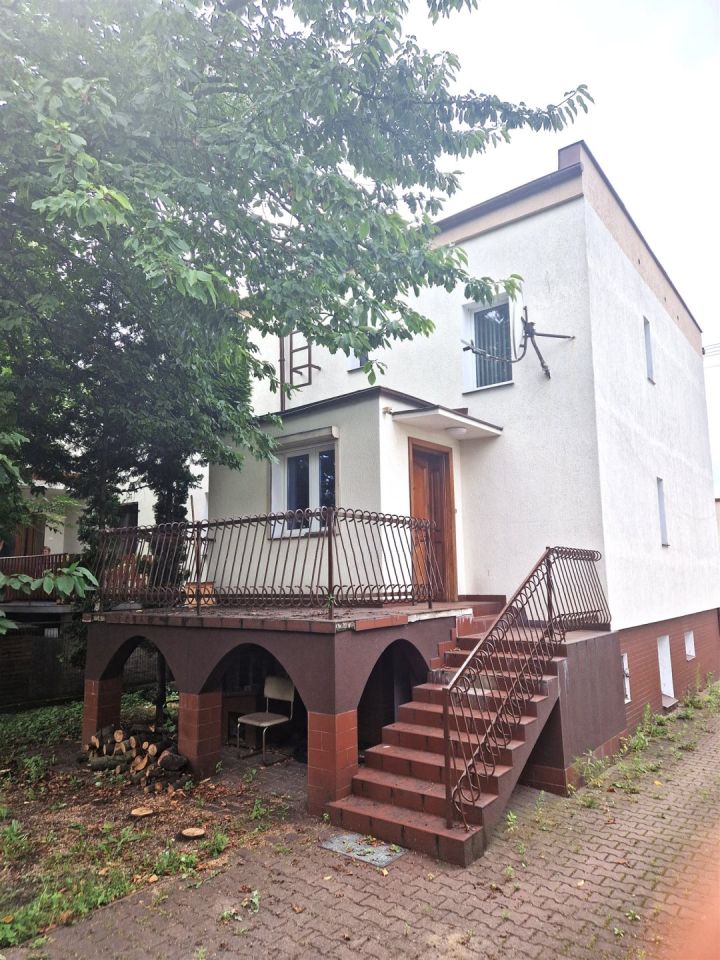 bliźniak, 4 pokoje Gniezno. Zdjęcie 3