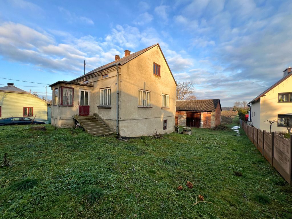 dom wolnostojący, 4 pokoje Dynów, ul. Łazienna. Zdjęcie 1