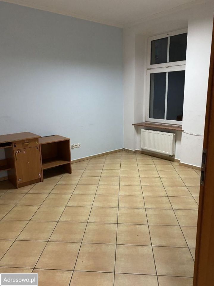 Lokal Nysa, ul. Marszałka Józefa Piłsudskiego. Zdjęcie 4